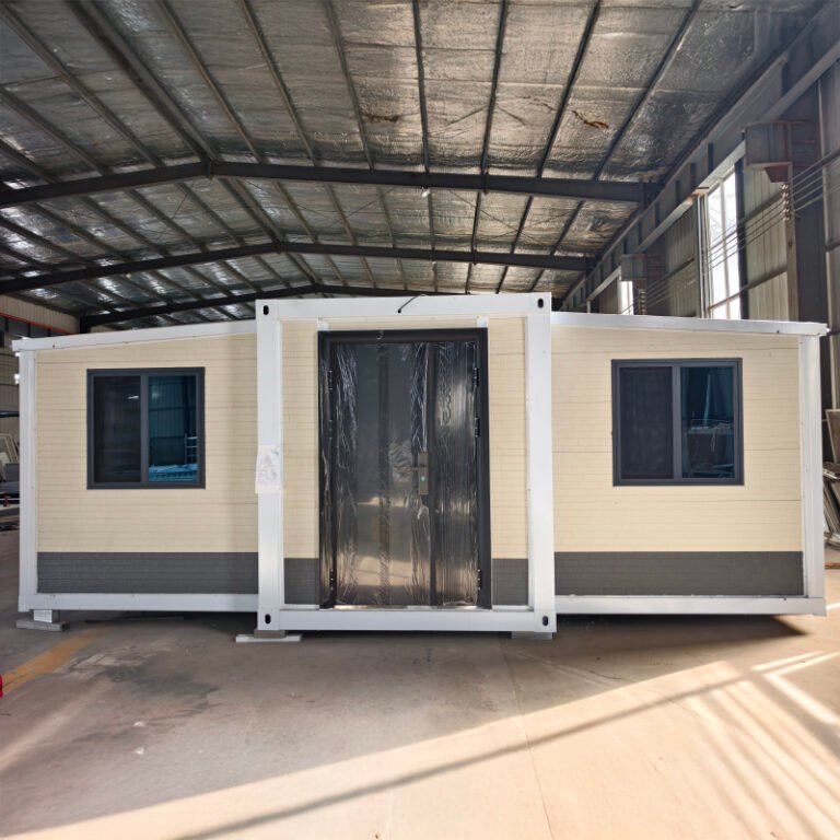 40ft Expandable Container House with Yellow Wall Panels Two Bedrooms ...