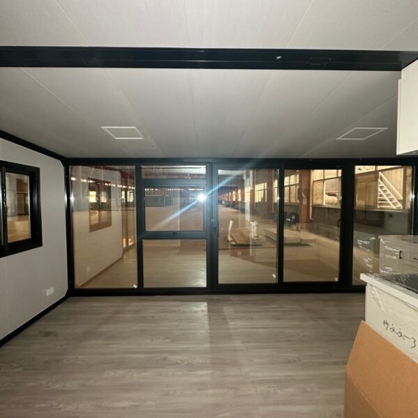20ft Expandable Container House with 2 Bedrooms & Side Glass Curtain Wall - Image 3