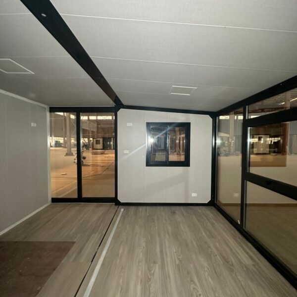 20ft Expandable Container House with 2 Bedrooms & Side Glass Curtain Wall - Image 4
