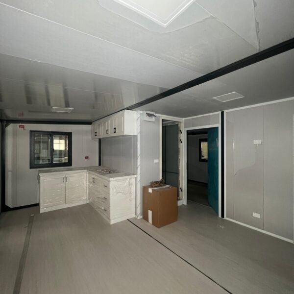 20ft Expandable Container House with 2 Bedrooms & Glass Curtain Wall - Image 6