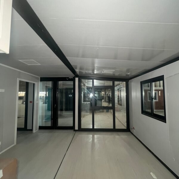 20ft Expandable Container House with 2 Bedrooms & Glass Curtain Wall - Image 7