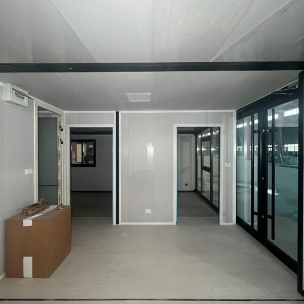 20ft Expandable Container House with 2 Bedrooms & Glass Curtain Wall - Image 8