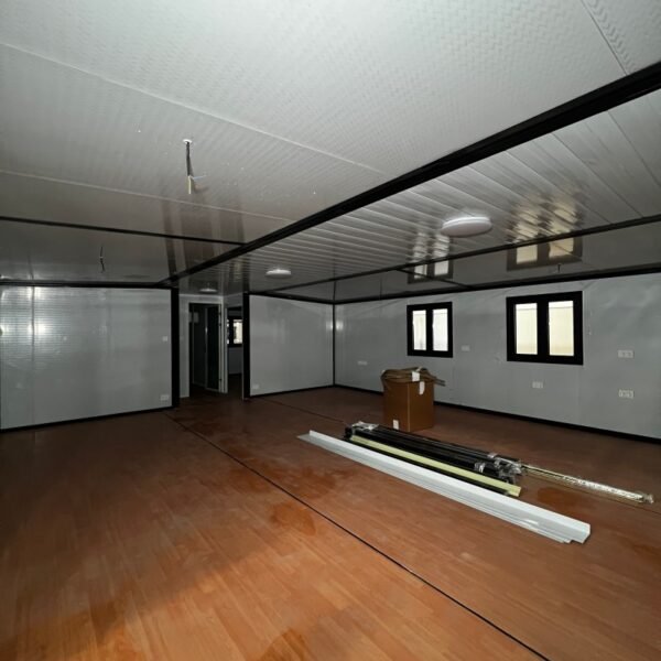 40ft Expandable Container House with Gray Wall Panels Two Bedrooms One Bathroom - Image 5