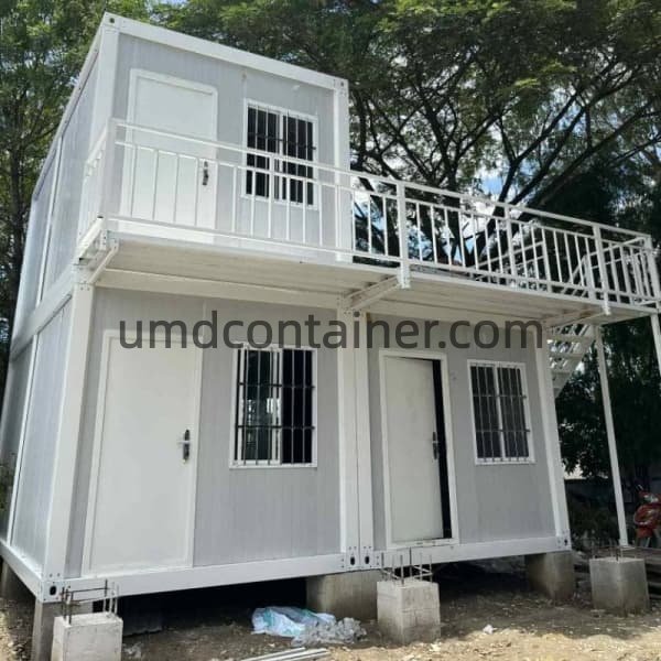 Portable worker camp accommodation buildings